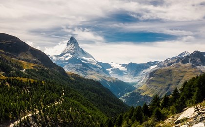 Vivre et travailler en Valais I Guide digital ! 